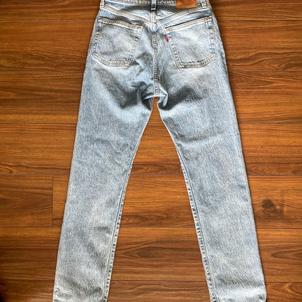 Vintage Levi’s 501 Premium Jeans W26 L32 | 90s High Rise Straight Leg Light Wash